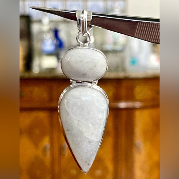 Teardrop Large Rainbow Moonstone “The Visionary Stone” Pendant - Picture 4 of 6